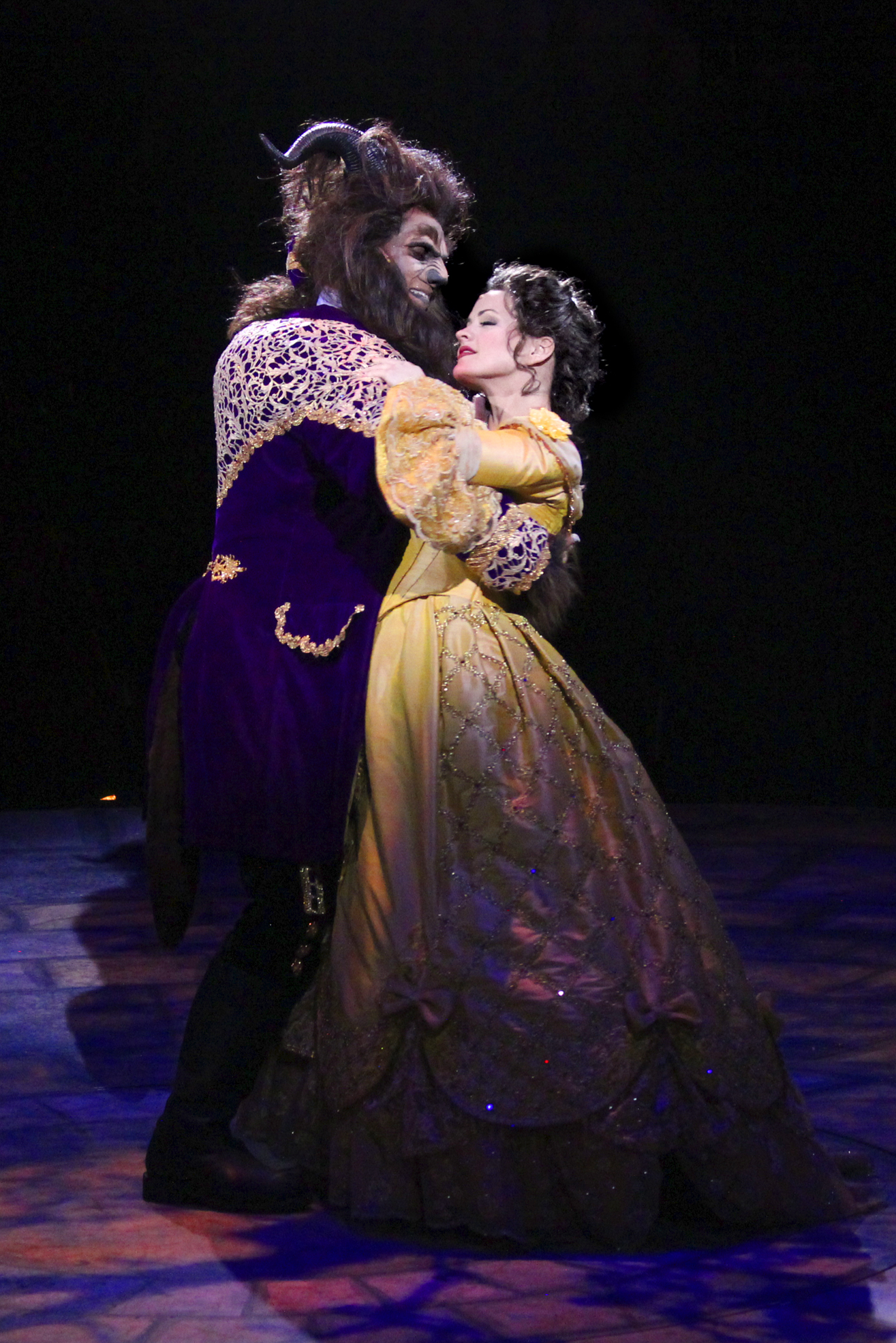 Disney S Beauty And The Beast North Shore Music Theatre